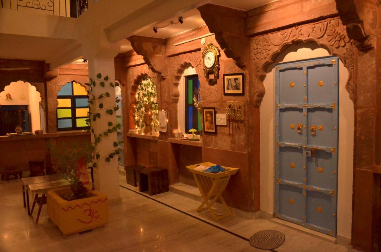 Aura B&B - The Haveli Homestay ジョードプル エクステリア 写真