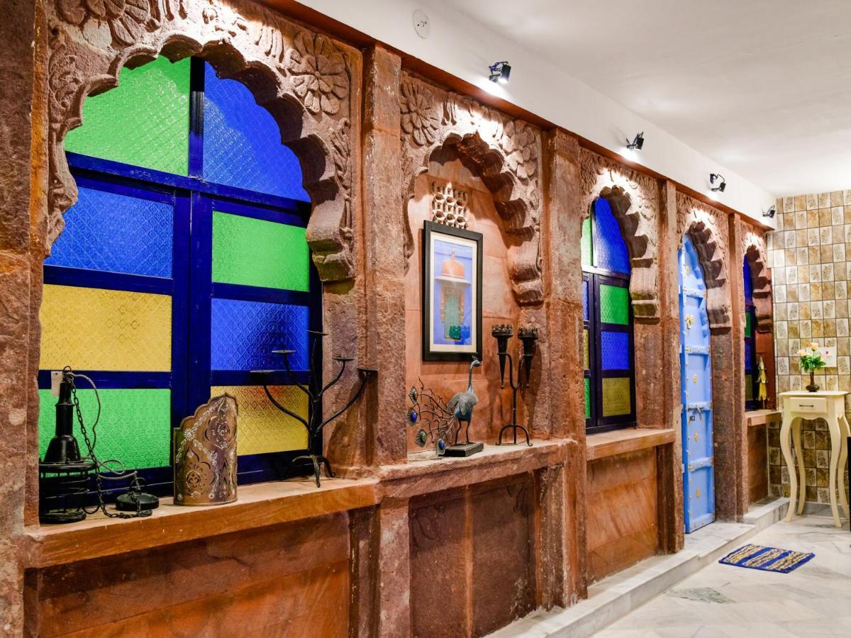 Aura B&B - The Haveli Homestay ジョードプル エクステリア 写真