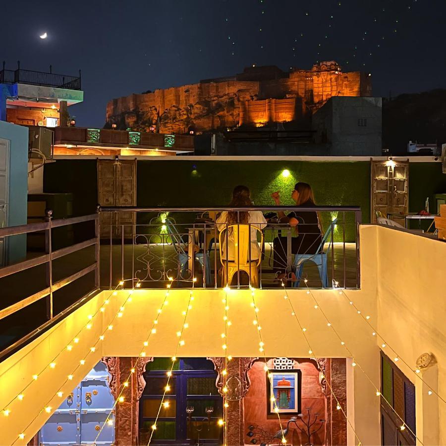 Aura B&B - The Haveli Homestay ジョードプル エクステリア 写真