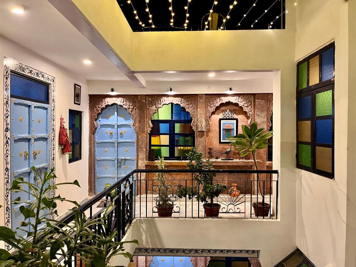 Aura B&B - The Haveli Homestay ジョードプル エクステリア 写真