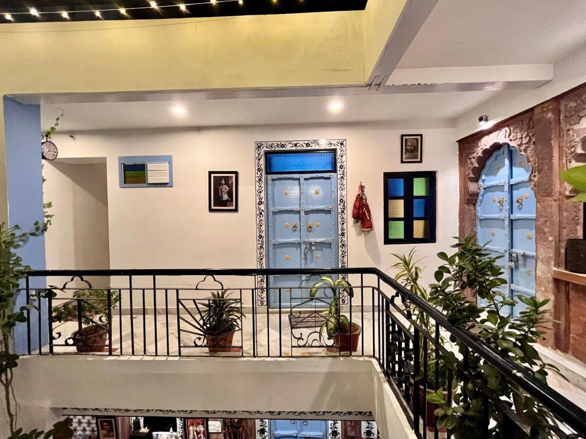 Aura B&B - The Haveli Homestay ジョードプル エクステリア 写真