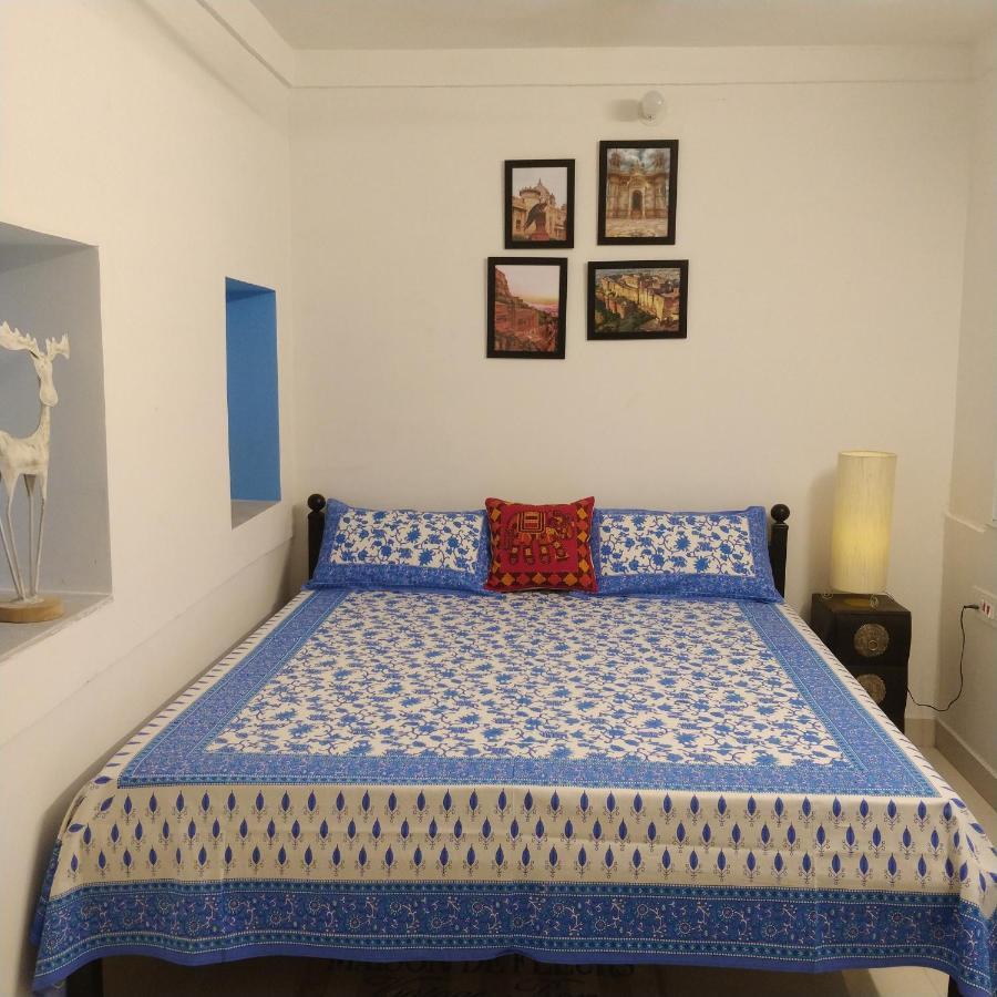 Aura B&B - The Haveli Homestay ジョードプル エクステリア 写真
